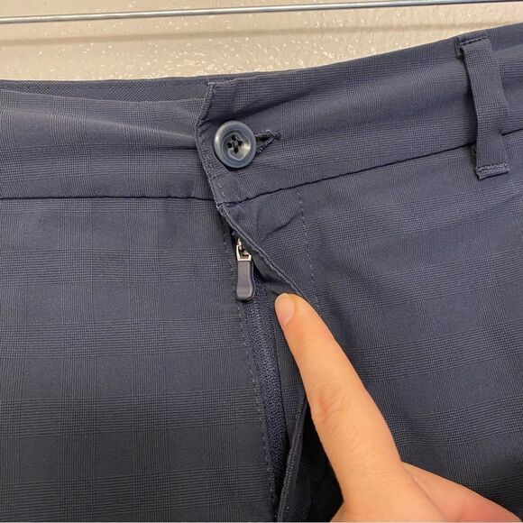 Hang Ten Hybrid Stretch lightweight everyday stretch navy blue shorts 12” - 36 - Picture 3 of 10